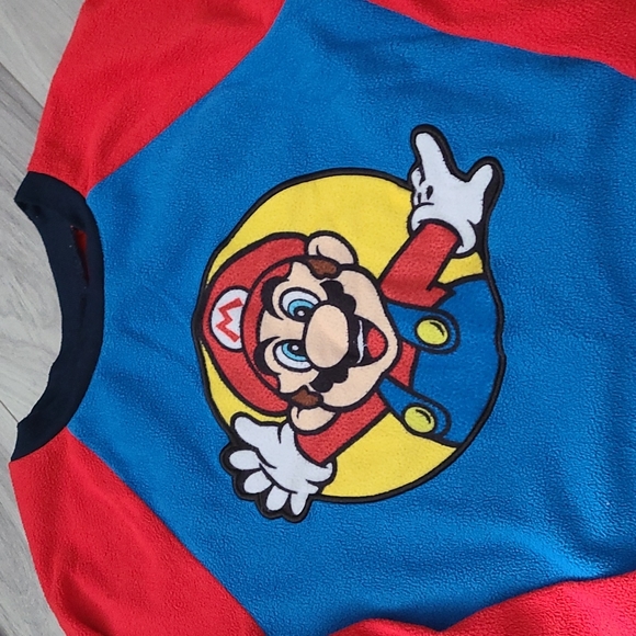2pc Super Mario Fleece PJ Set - Picture 2 of 6